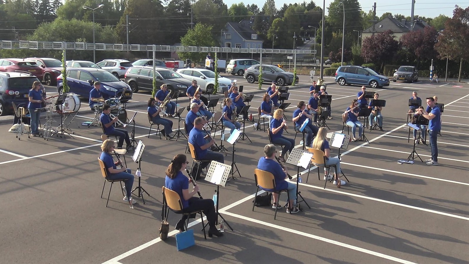 Auto-Concert um Parking Grousswiss