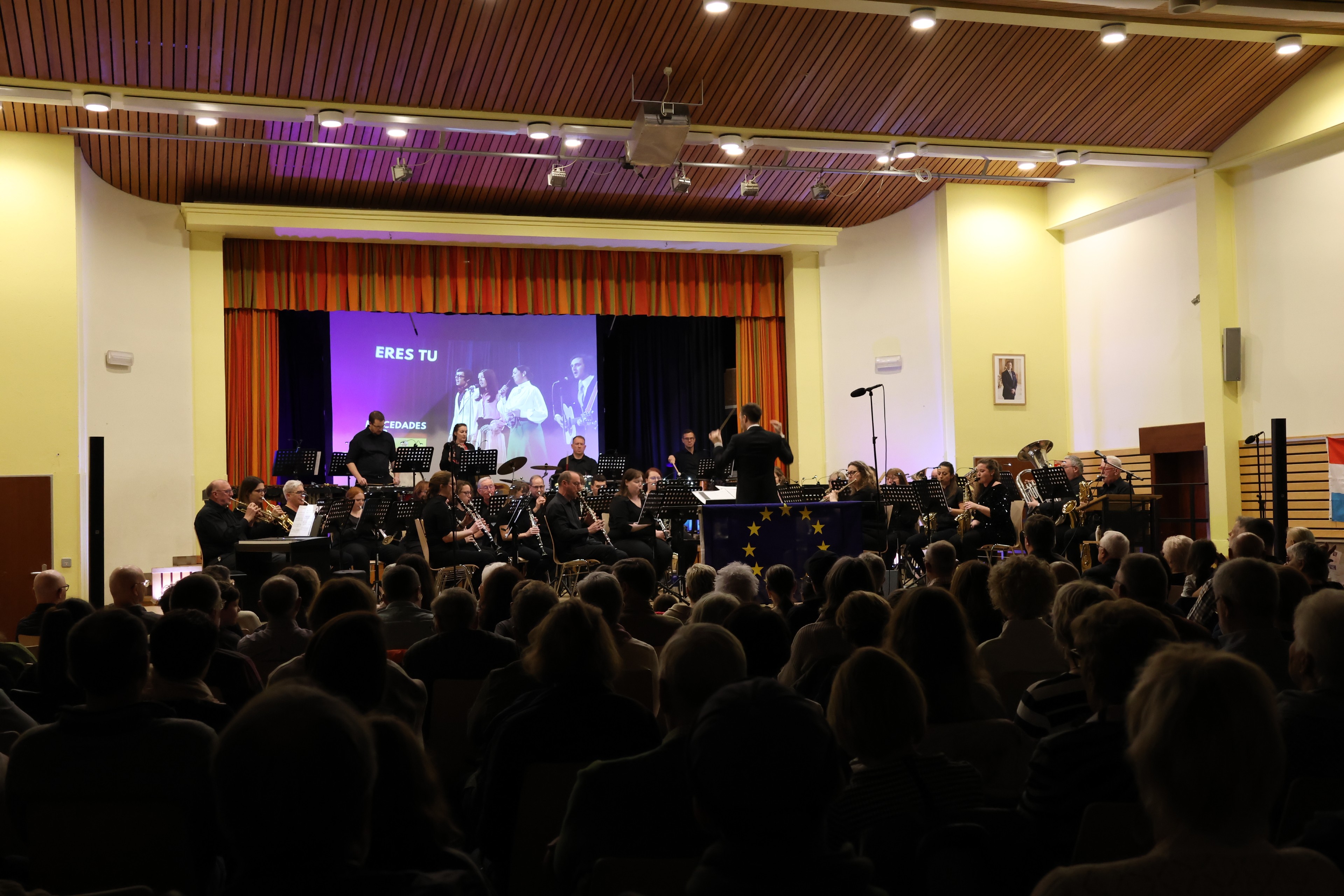 2025 1115 Concert 12Points0445