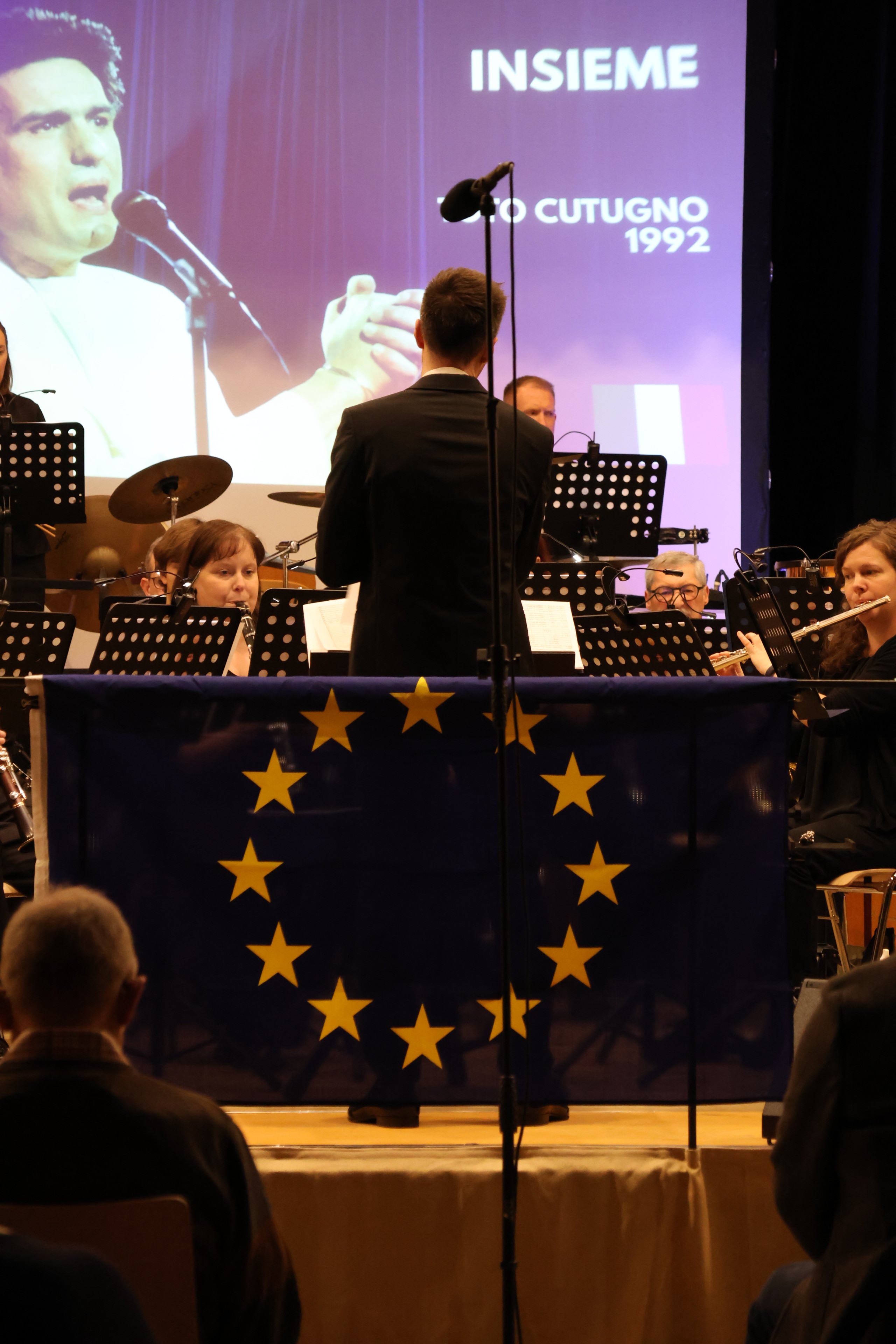 2025 1115 Concert 12Points0575